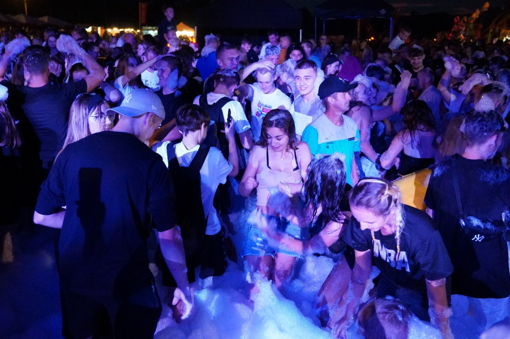 Sękowa. Artyści Życia II. Weekend i piana party (18.08.)