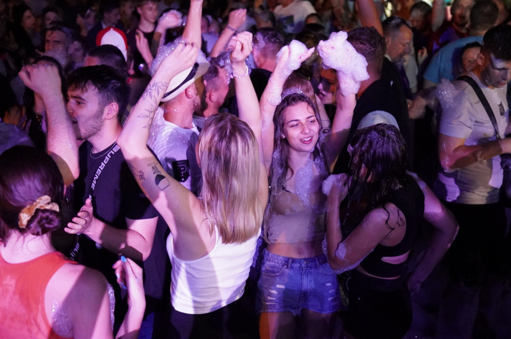 Sękowa. Artyści Życia II. Weekend i piana party (18.08.)