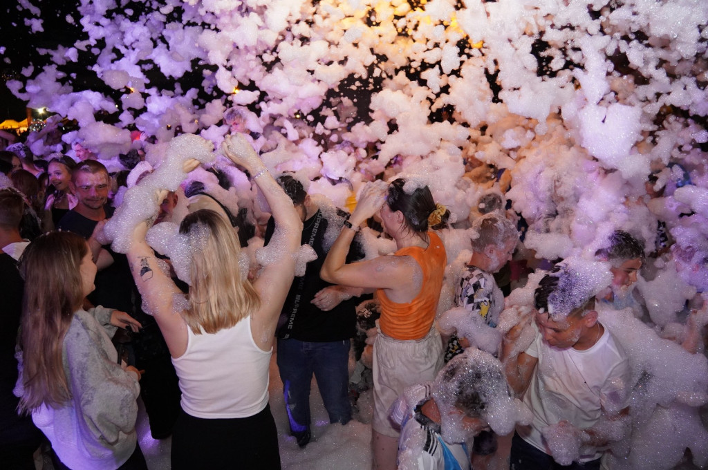 Sękowa. Artyści Życia II. Weekend i piana party (18.08.)