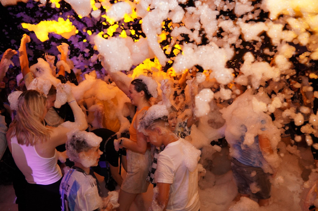 Sękowa. Artyści Życia II. Weekend i piana party (18.08.)