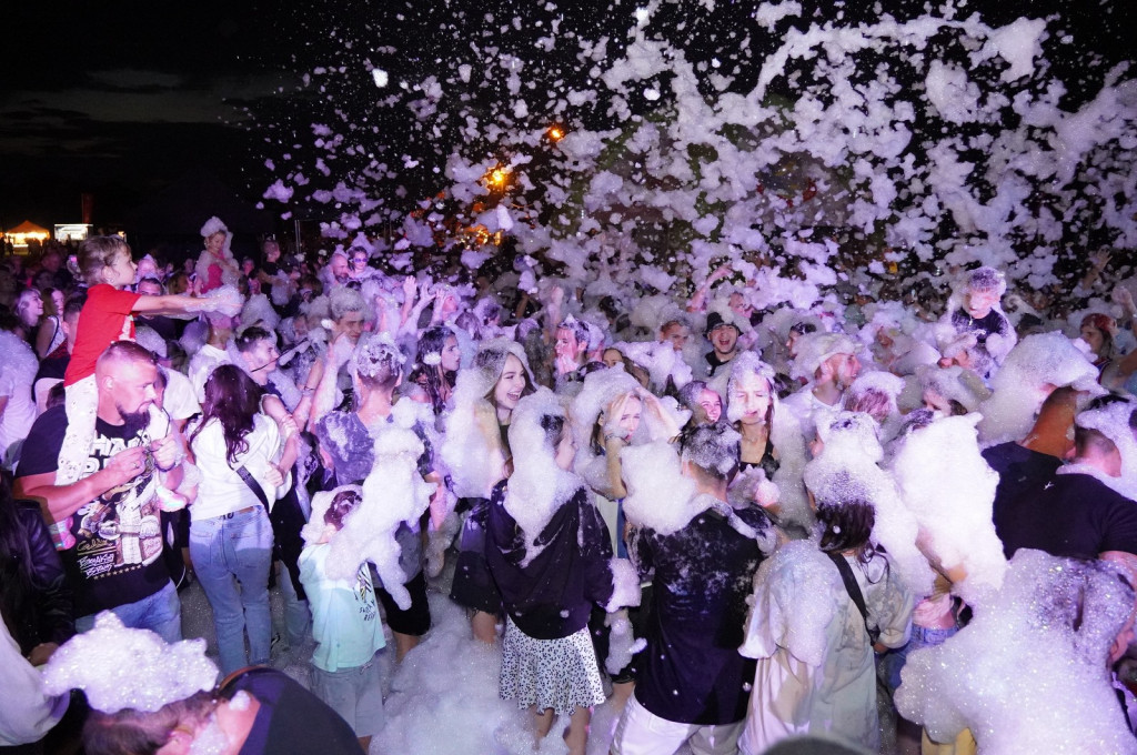 Sękowa. Artyści Życia II. Weekend i piana party (18.08.)