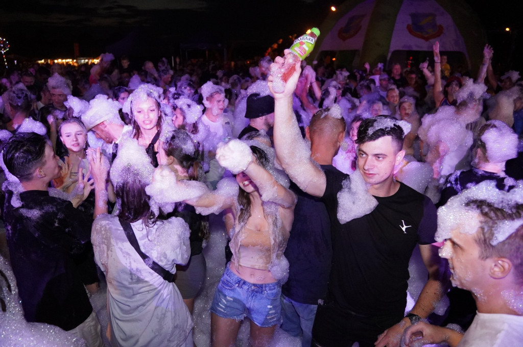 Sękowa. Artyści Życia II. Weekend i piana party (18.08.)