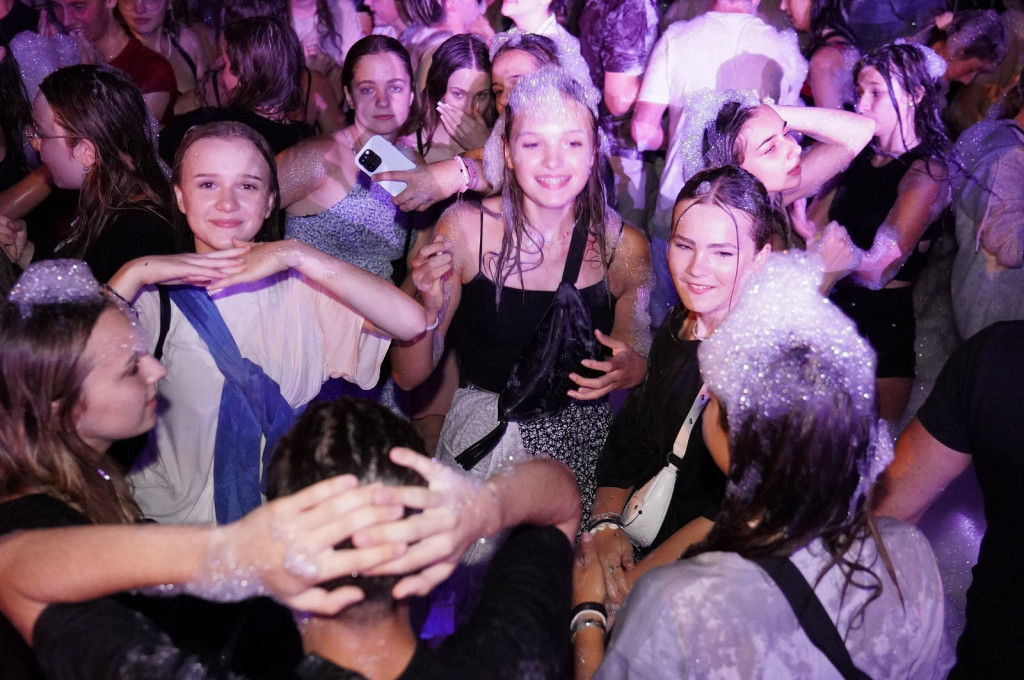 Sękowa. Artyści Życia II. Weekend i piana party (18.08.)