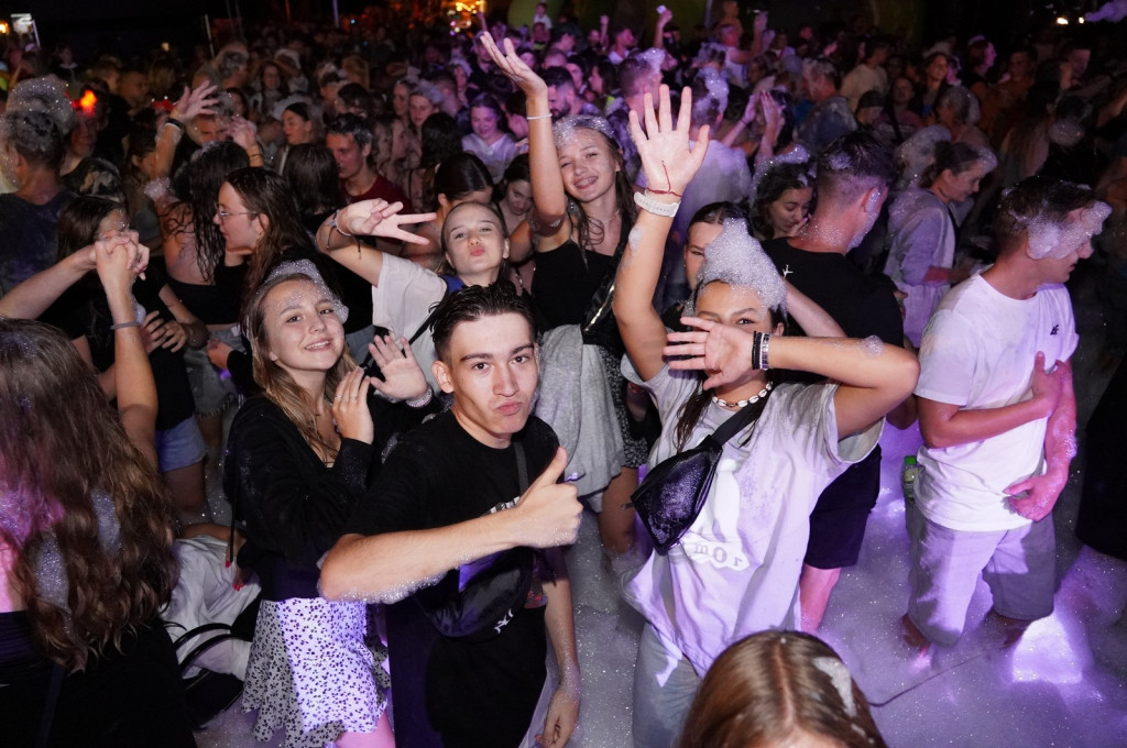 Sękowa. Artyści Życia II. Weekend i piana party (18.08.)