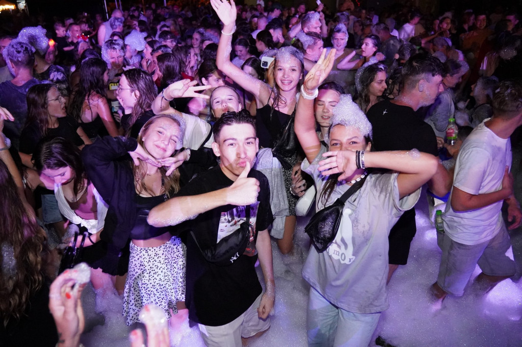 Sękowa. Artyści Życia II. Weekend i piana party (18.08.)