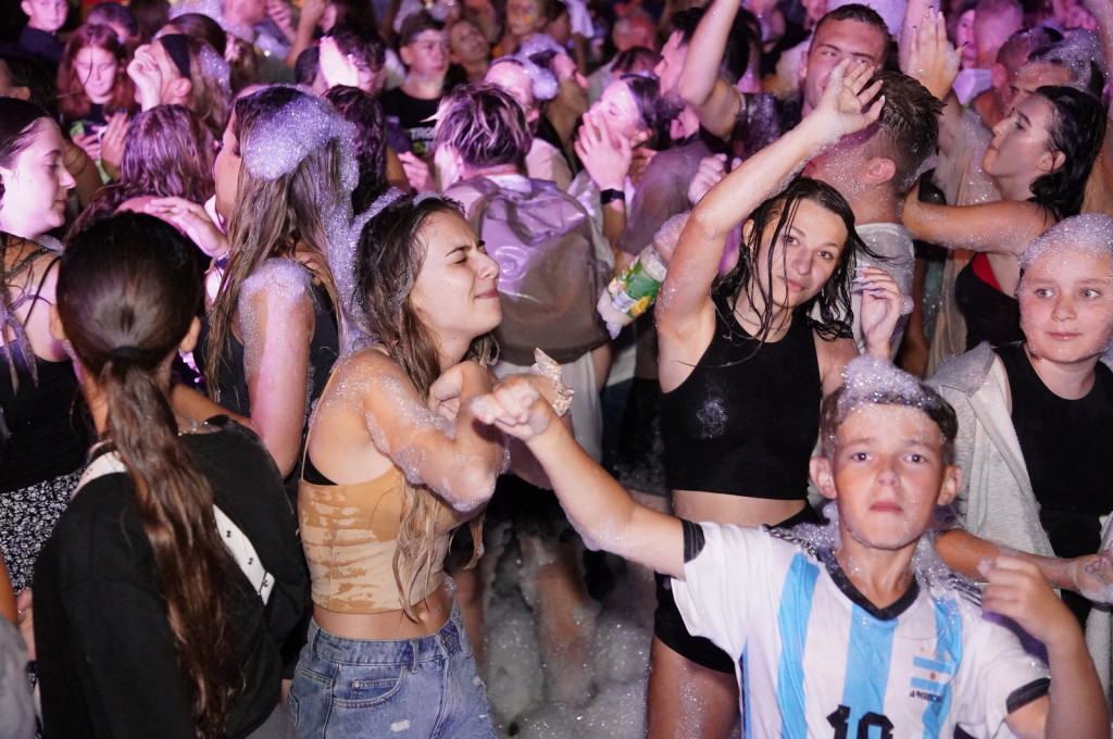 Sękowa. Artyści Życia II. Weekend i piana party (18.08.)