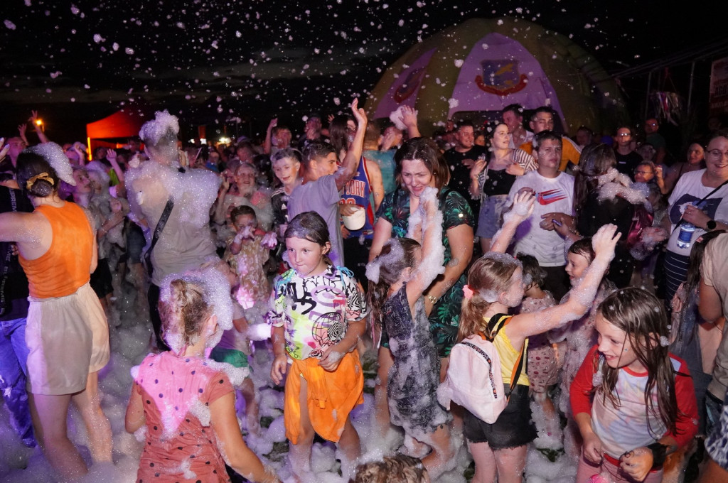 Sękowa. Artyści Życia II. Weekend i piana party (18.08.)