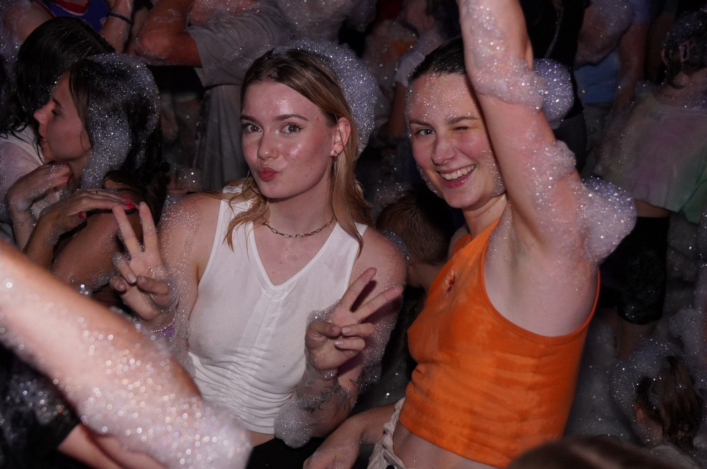 Sękowa. Artyści Życia II. Weekend i piana party (18.08.)