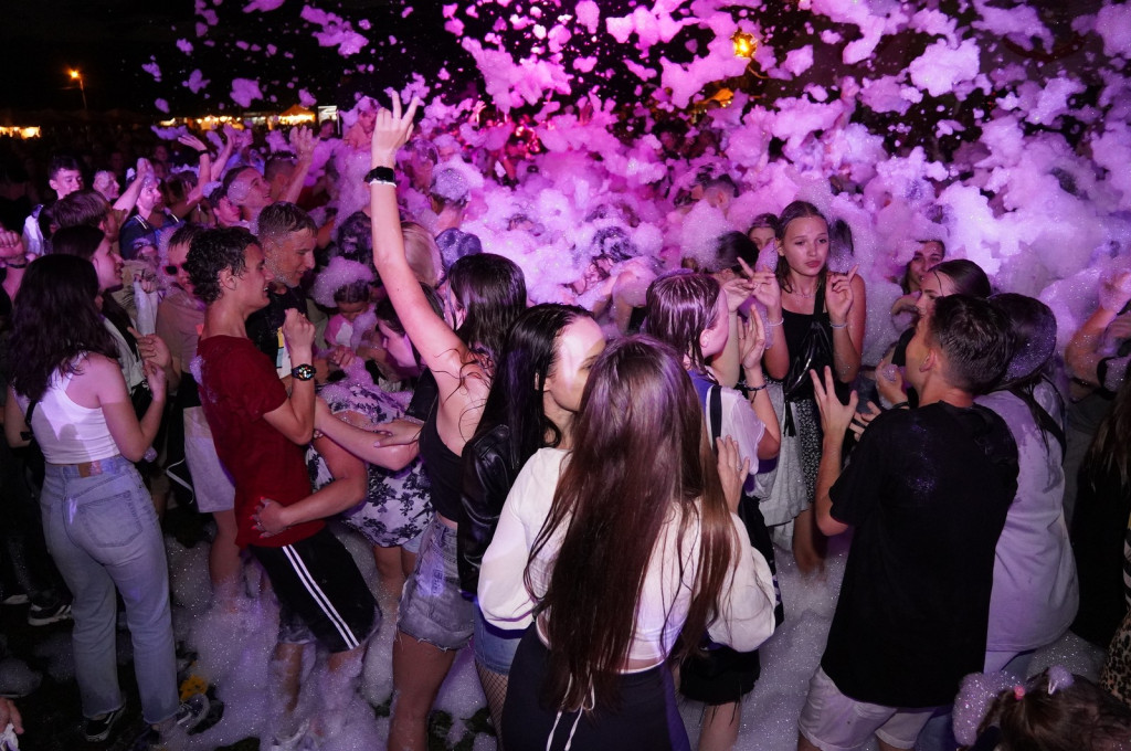 Sękowa. Artyści Życia II. Weekend i piana party (18.08.)