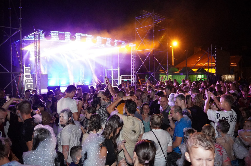 Sękowa. Artyści Życia II. Weekend i piana party (18.08.)