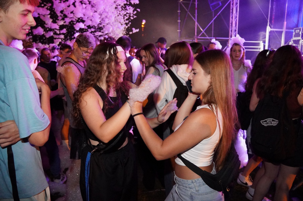 Sękowa. Artyści Życia II. Weekend i piana party (18.08.)