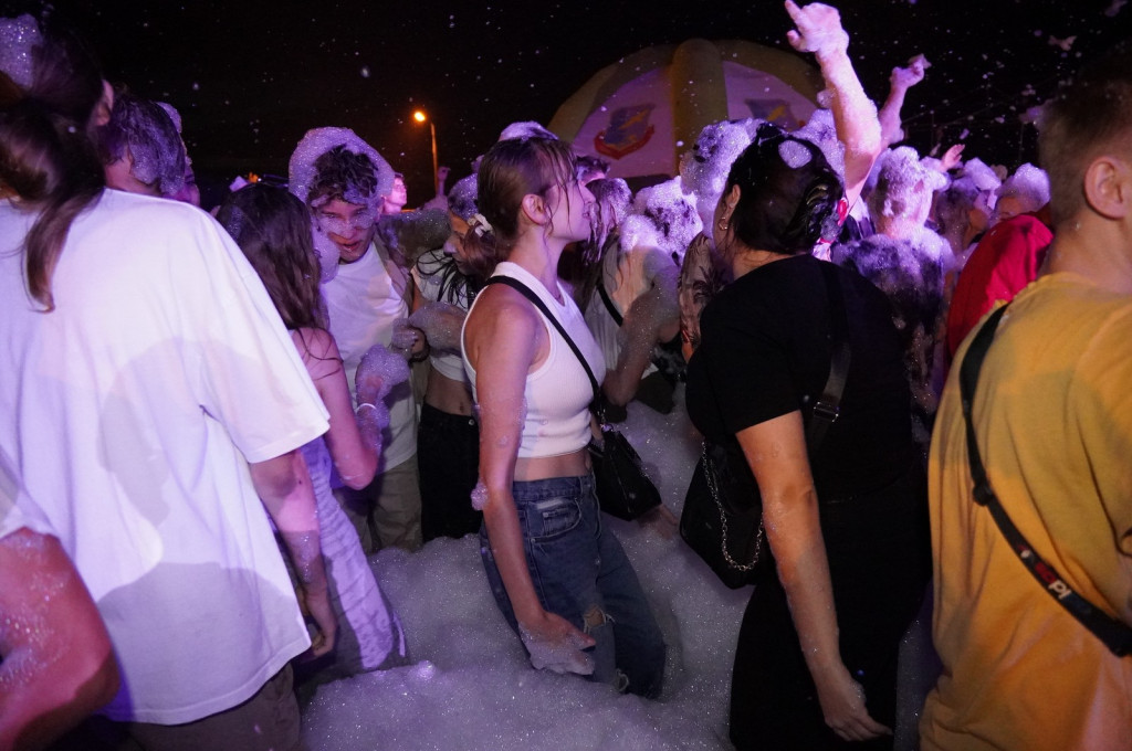 Sękowa. Artyści Życia II. Weekend i piana party (18.08.)