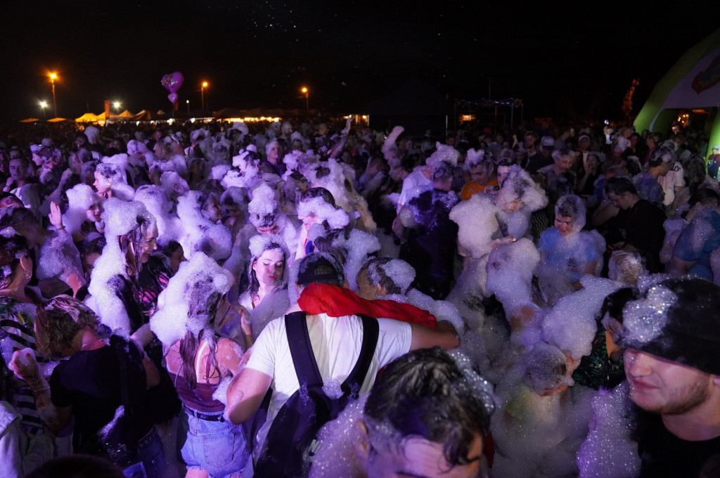 Sękowa. Artyści Życia II. Weekend i piana party (18.08.)