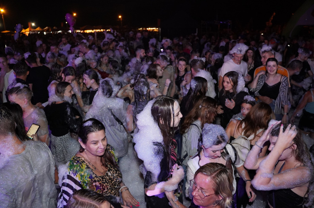 Sękowa. Artyści Życia II. Weekend i piana party (18.08.)