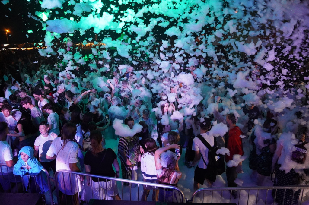 Sękowa. Artyści Życia II. Weekend i piana party (18.08.)
