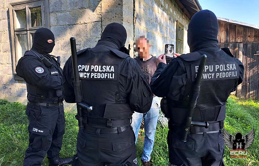 Zatrzymanie podejrzanych o pedofilię (20.08.)