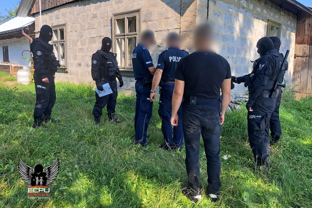 Zatrzymanie podejrzanych o pedofilię (20.08.)