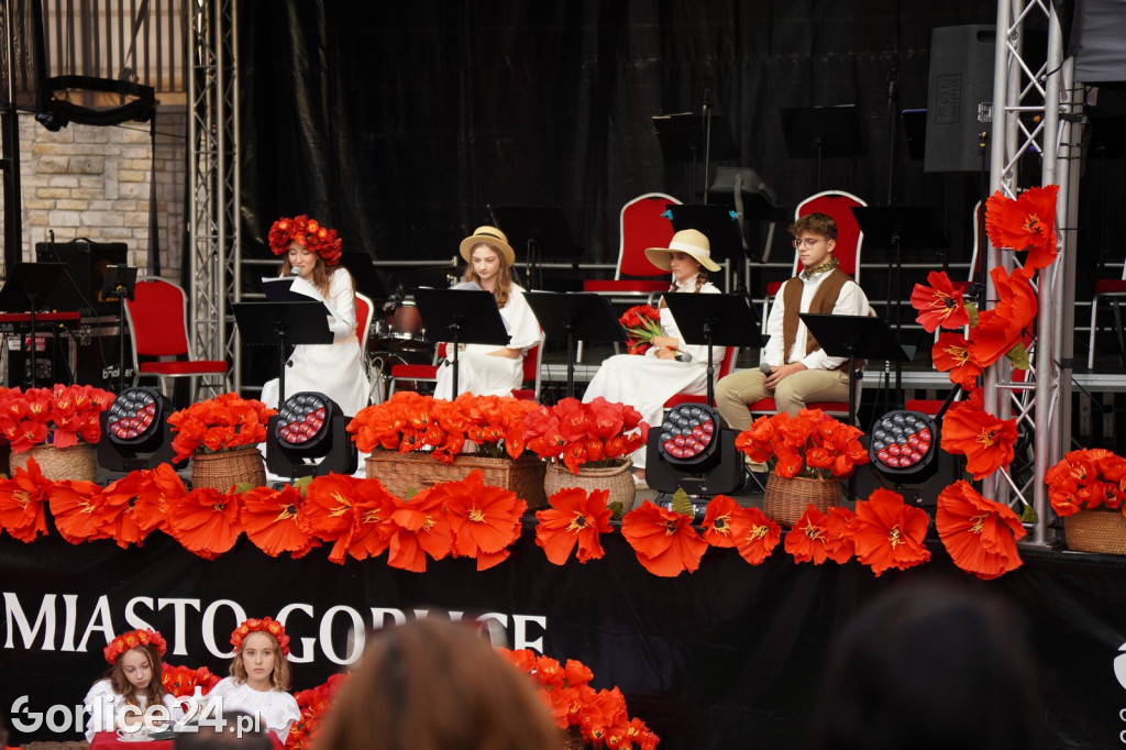 Gorlicki Rynek w barwach narodowych (03.09.)