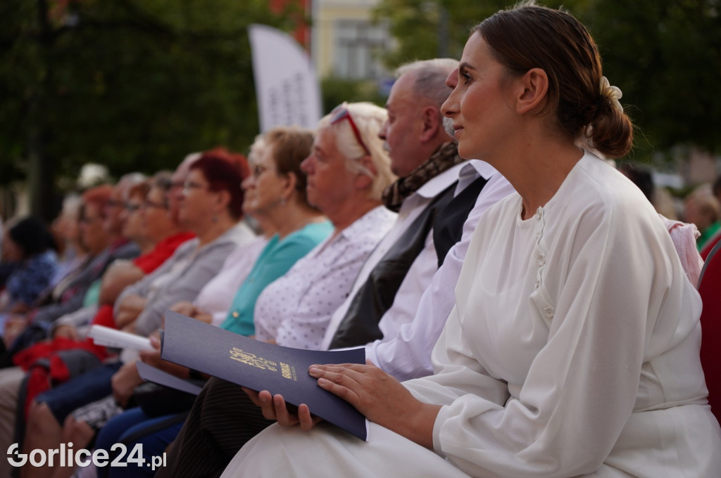 Gorlicki Rynek w barwach narodowych (03.09.)