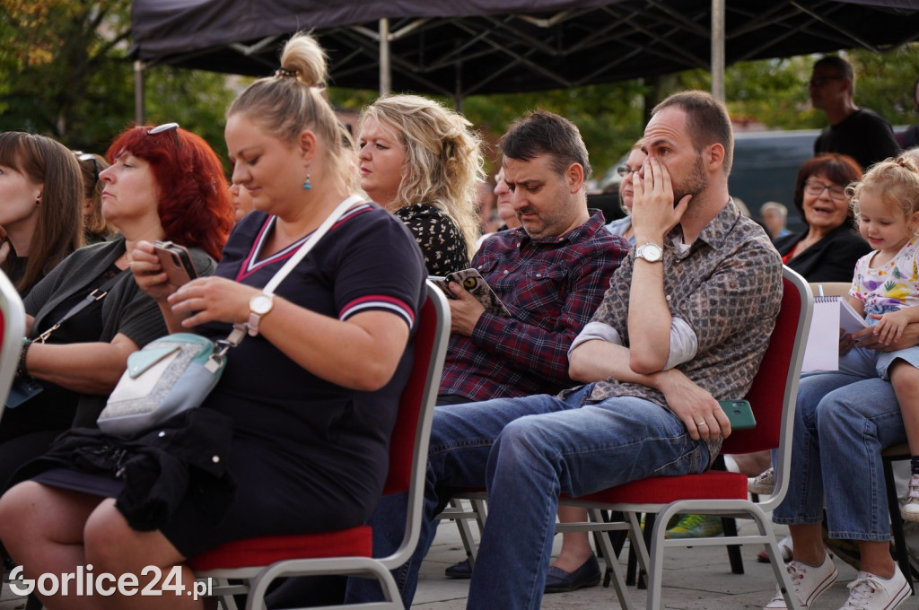 Gorlicki Rynek w barwach narodowych (03.09.)
