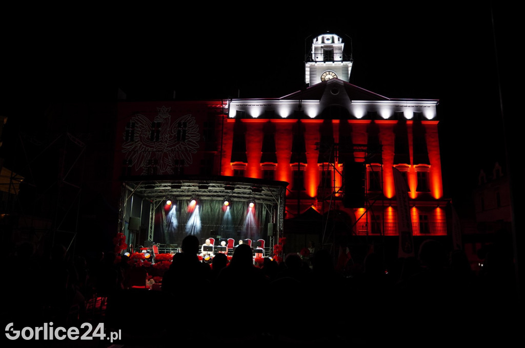 Gorlicki Rynek w barwach narodowych (03.09.)