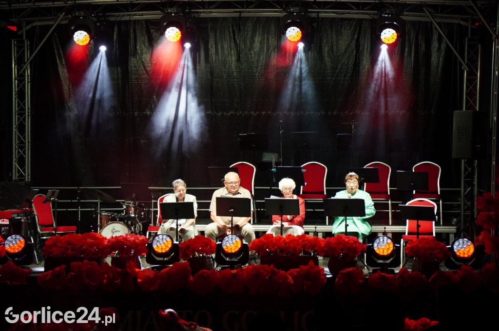 Gorlicki Rynek w barwach narodowych (03.09.)