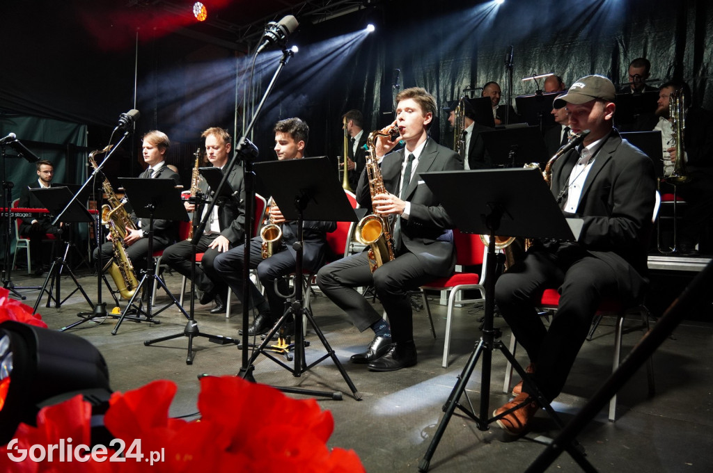 Gorlicki Rynek w barwach narodowych (03.09.)