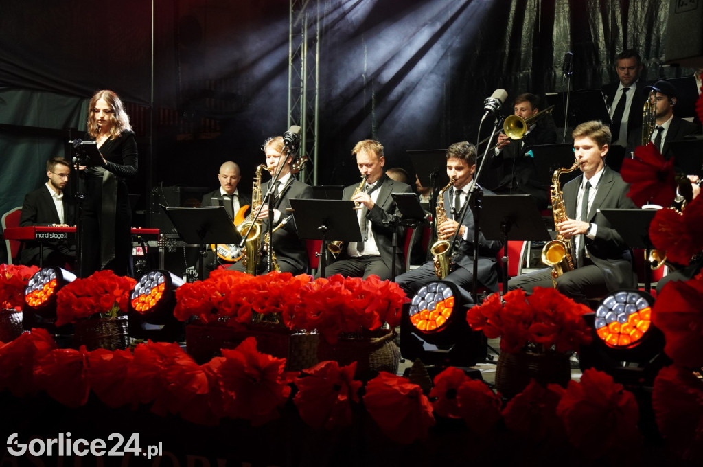Gorlicki Rynek w barwach narodowych (03.09.)