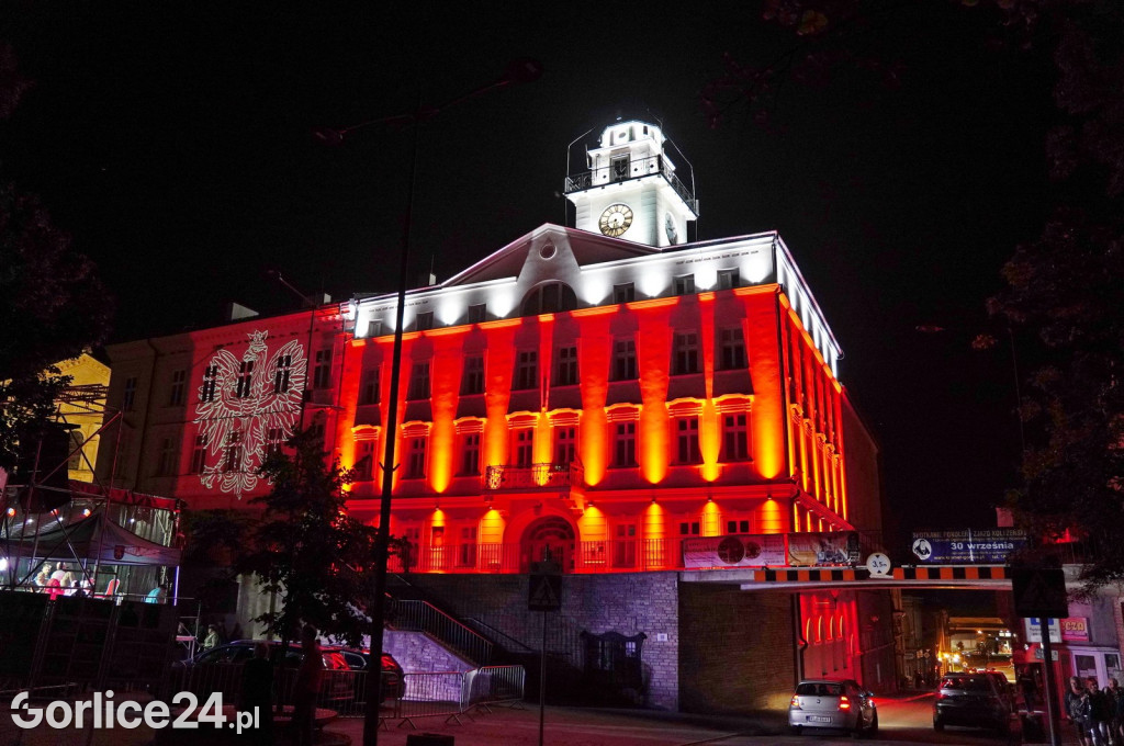 Gorlicki Rynek w barwach narodowych (03.09.)