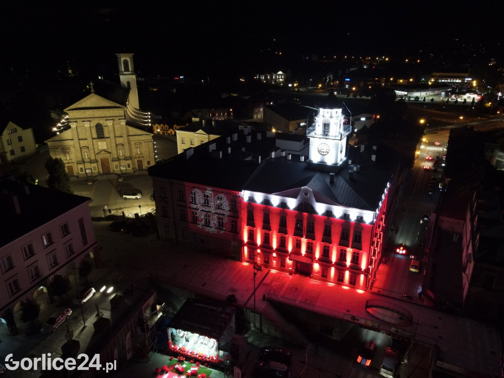 Gorlicki Rynek w barwach narodowych (03.09.)