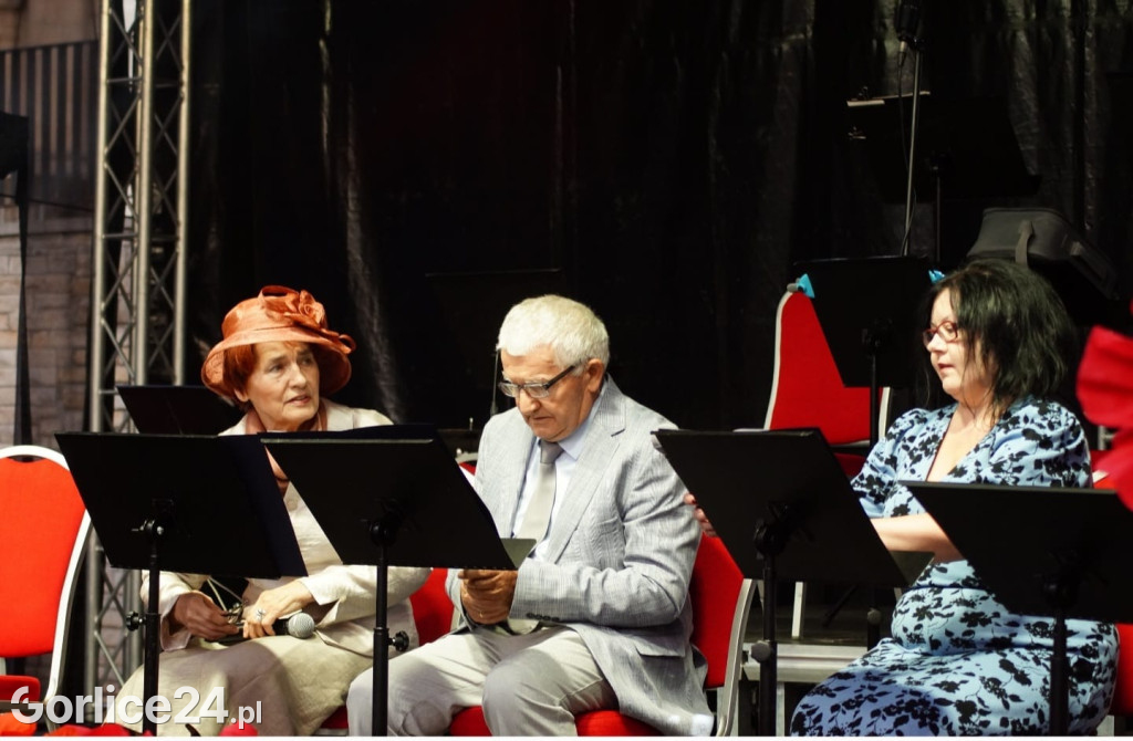 Gorlicki Rynek w barwach narodowych (03.09.)