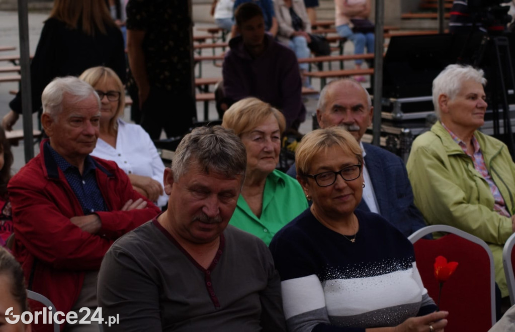 Gorlicki Rynek w barwach narodowych (03.09.)