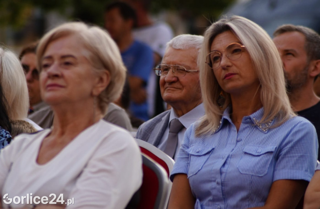 Gorlicki Rynek w barwach narodowych (03.09.)