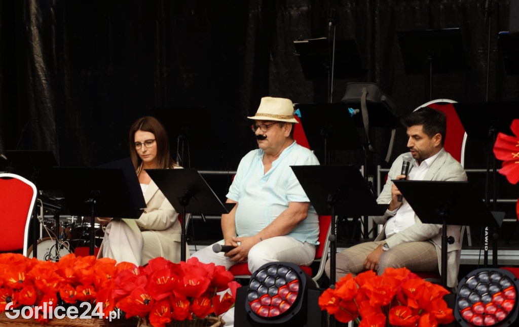 Gorlicki Rynek w barwach narodowych (03.09.)