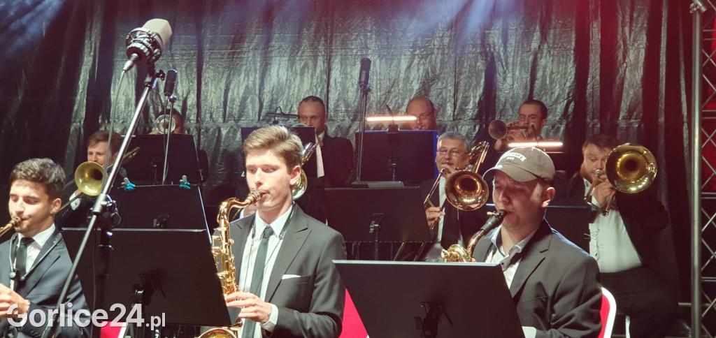 Gorlicki Rynek w barwach narodowych (03.09.)