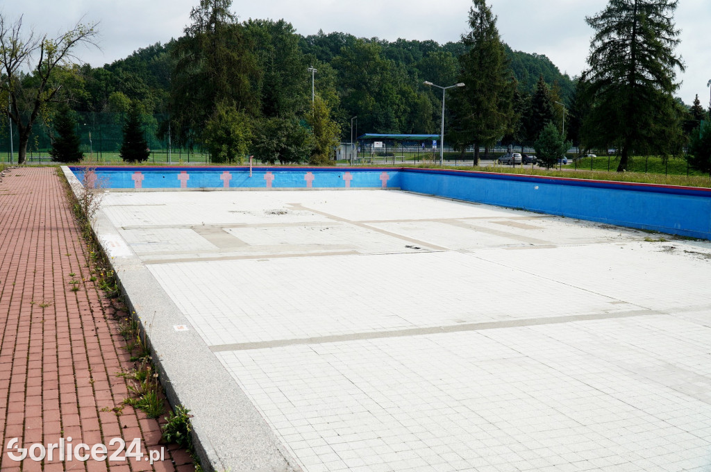 Trwa przebudowa otwartego basenu (04.09.)