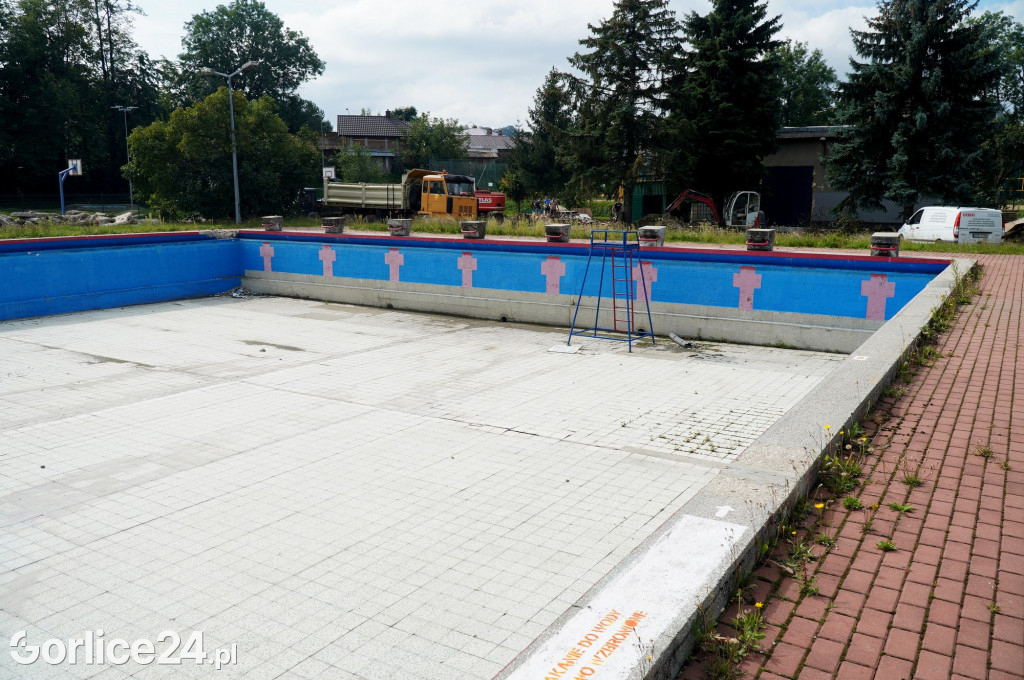 Trwa przebudowa otwartego basenu (04.09.)