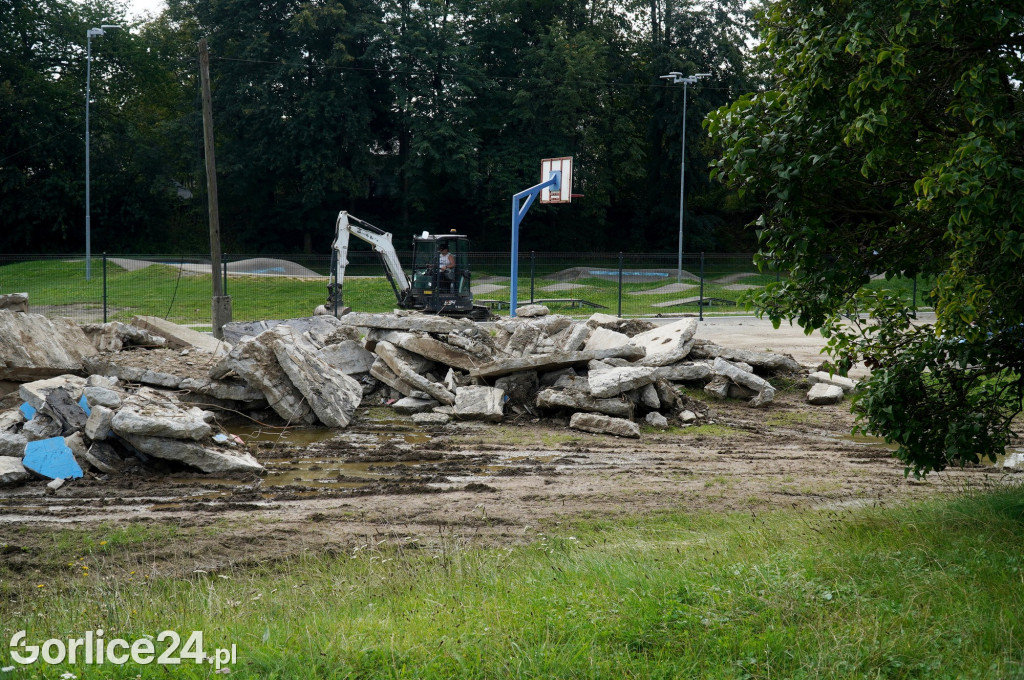 Trwa przebudowa otwartego basenu (04.09.)
