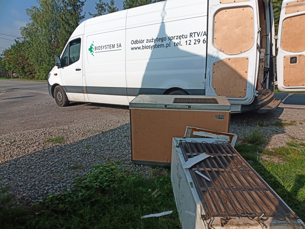 Zbiórka elektrośmieci w Łużnej 7.09