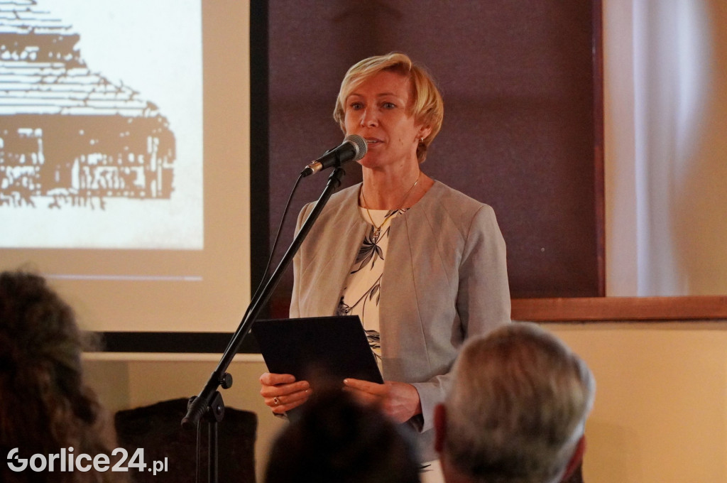 Wystawa skarbów drewnianej architektury sakralnej