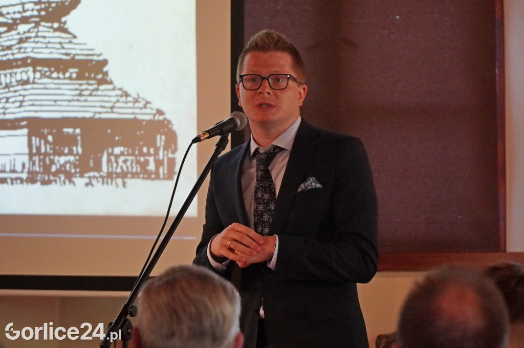 Wystawa skarbów drewnianej architektury sakralnej