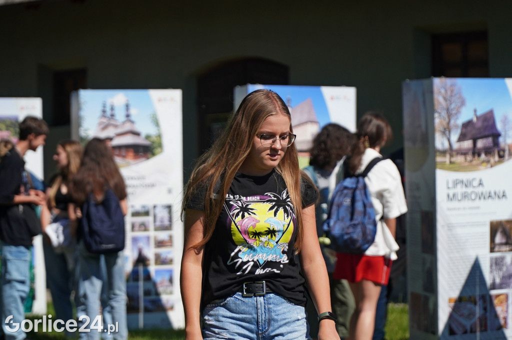 Wystawa skarbów drewnianej architektury sakralnej