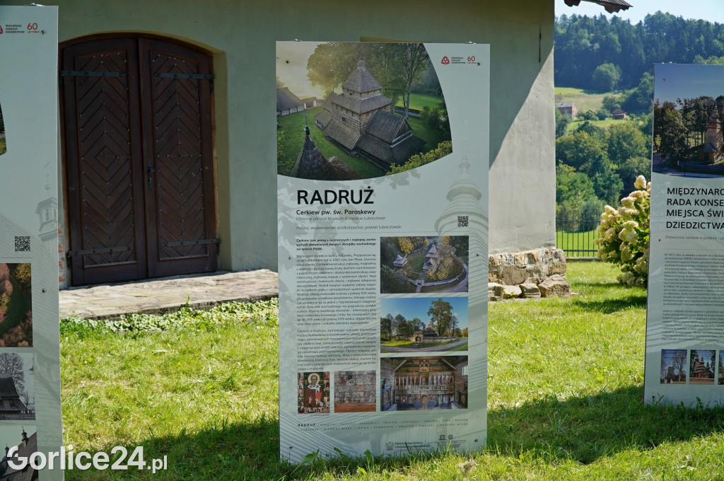 Wystawa skarbów drewnianej architektury sakralnej