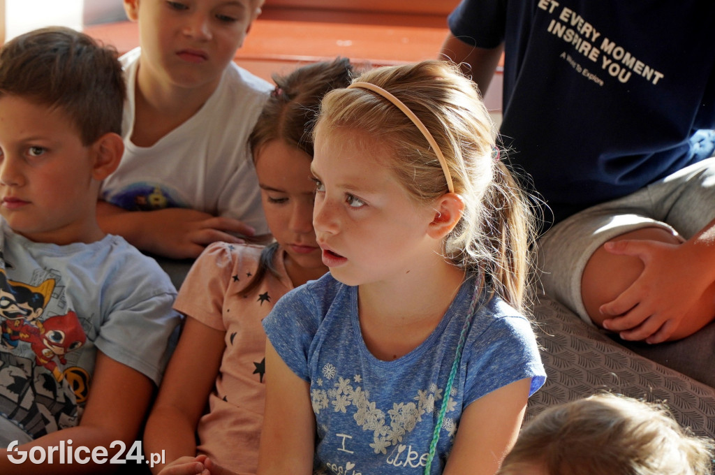Pasowanie w Bibliotece Miejskiej Gorlice 18.09