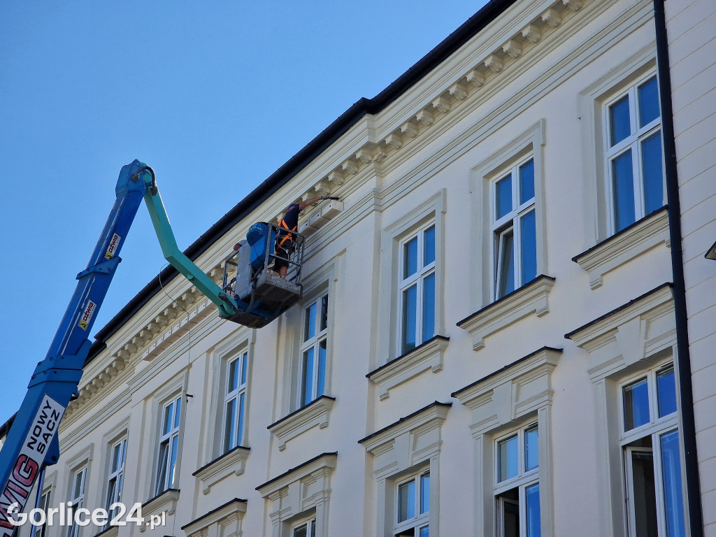 Nowe oznaczenia dla niewidomych w Ratuszu