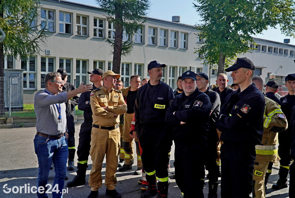 Szkolenia strażaków na terenie NiUW w Gliniku