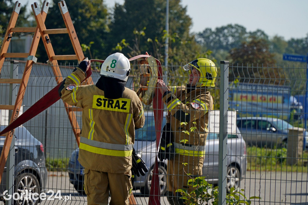 Szkolenia strażaków na terenie NiUW w Gliniku