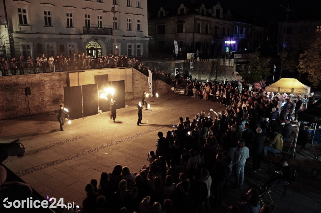 Teatr Ergo: „W świetle jesieni” (14.04.)
