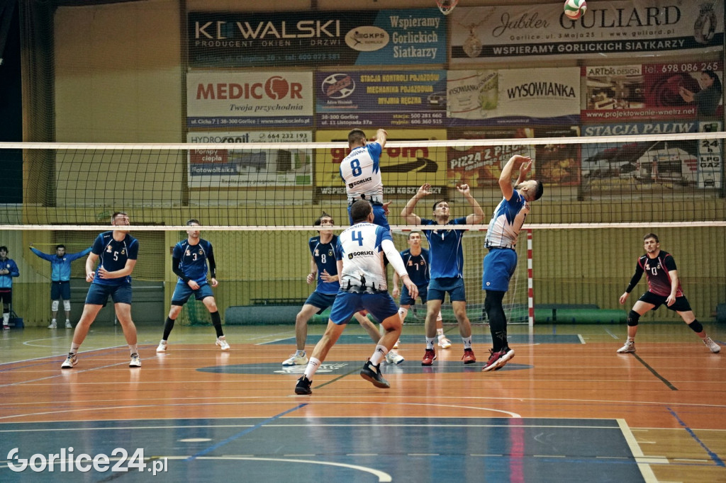 Siatkówka: GKPS vs Iskierka Tarnów (14.10.)