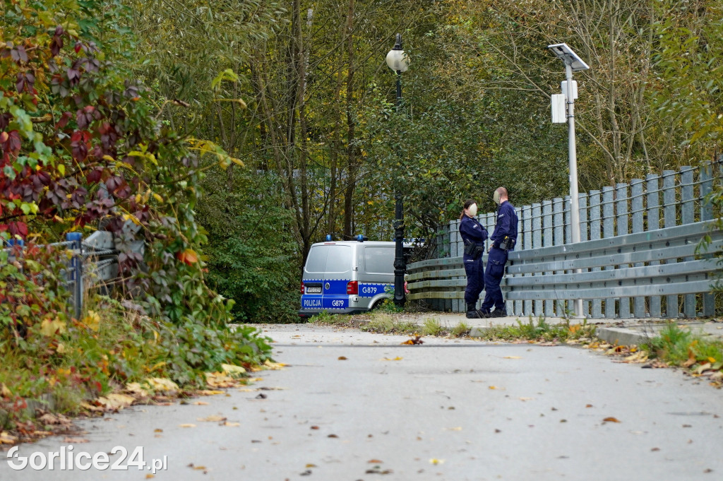 Gorlice. Ujawniono zwłoki w rzece (28.10.)
